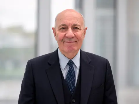 Dr Scott Pereira MA, MB, B Chir, PhD, FRCPath